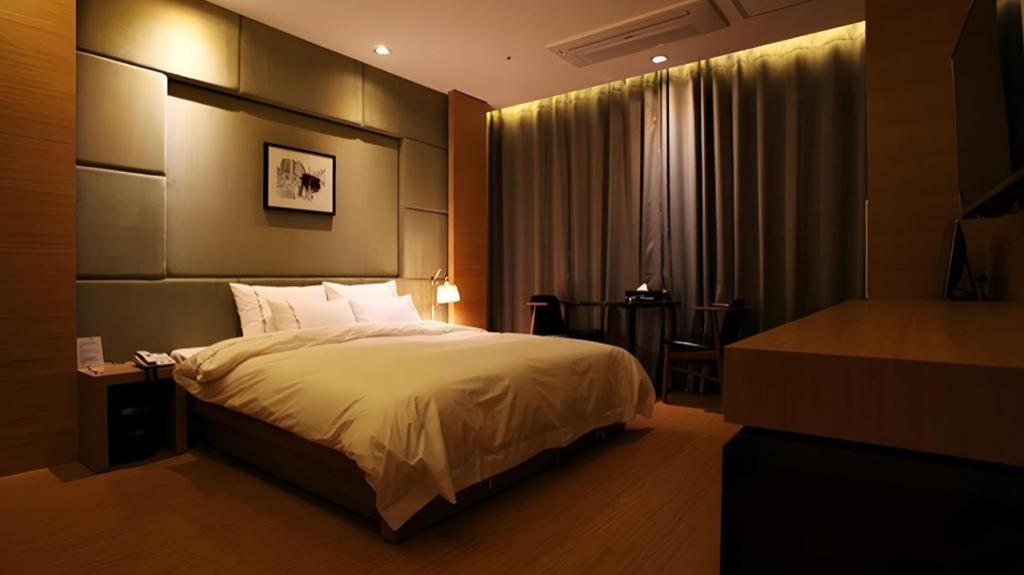 Business Design Hotel Luv Incheon Exterior photo