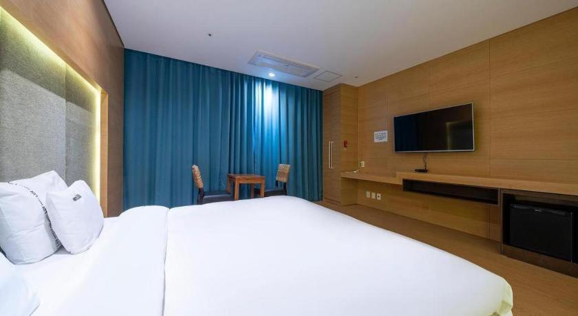 Business Design Hotel Luv Incheon Exterior photo