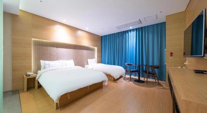 Business Design Hotel Luv Incheon Exterior photo